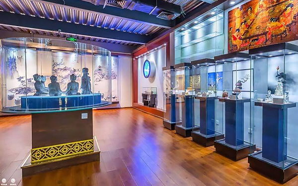 如何利用行为数据优化博物馆线上展厅的交互设计？